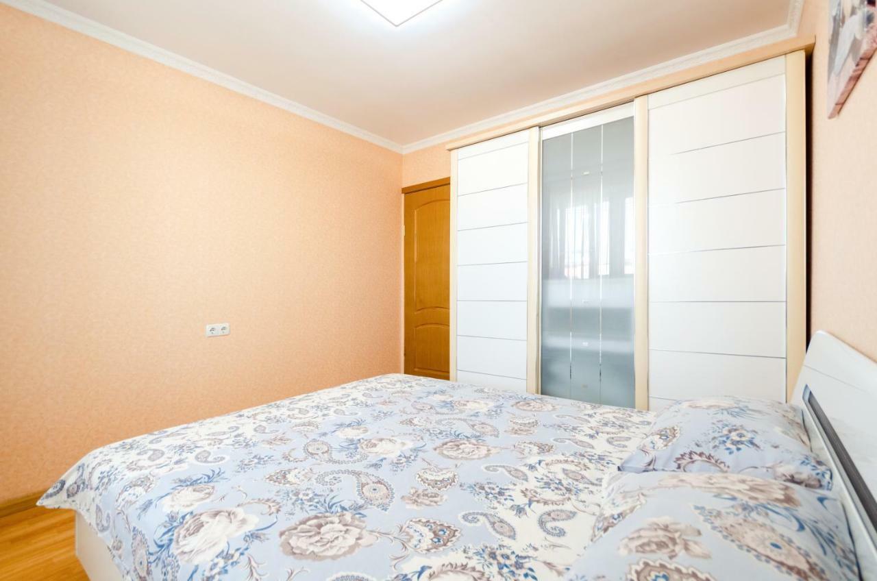 Artal Apartment On Obolonskaya Square 3 Київ Екстер'єр фото