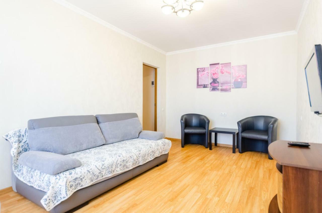 Artal Apartment On Obolonskaya Square 3 Київ Екстер'єр фото