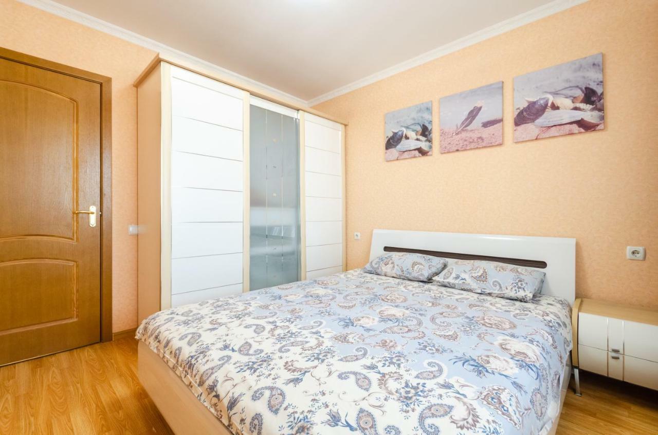 Artal Apartment On Obolonskaya Square 3 Київ Екстер'єр фото