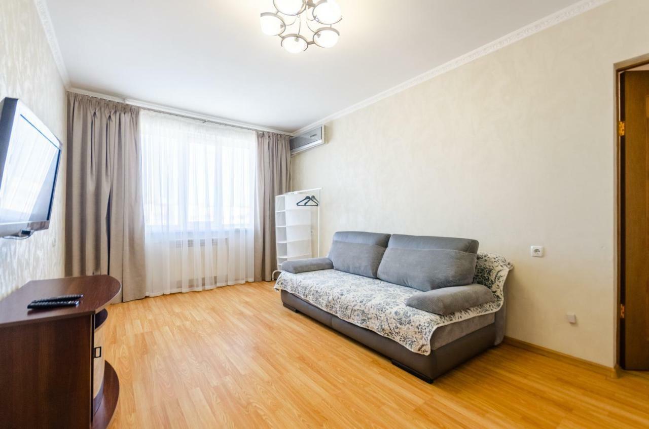 Artal Apartment On Obolonskaya Square 3 Київ Екстер'єр фото