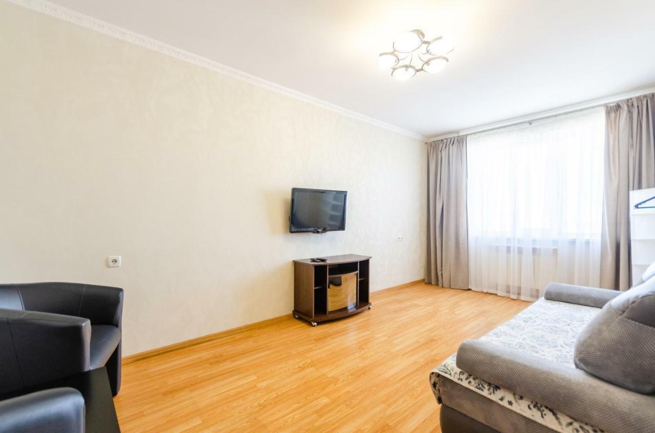Artal Apartment On Obolonskaya Square 3 Київ Екстер'єр фото